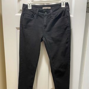 535 Super Skinny Levi’s Black Jeans
